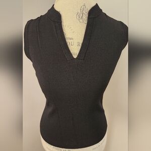 LINDA LUCIA V neck knit black top in S